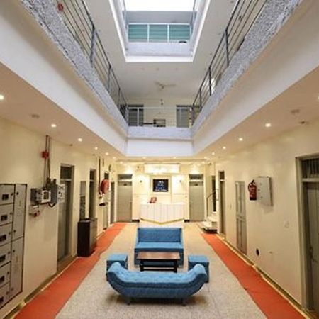 Amrit Hotel Yeni Delhi Dış mekan fotoğraf
