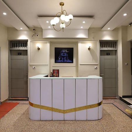 Amrit Hotel Yeni Delhi Dış mekan fotoğraf