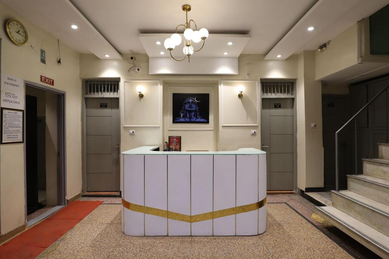 Amrit Hotel Yeni Delhi Dış mekan fotoğraf